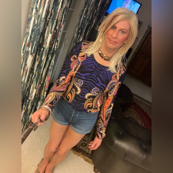 Meet your Posher, Shellie - Picture 2 of 2